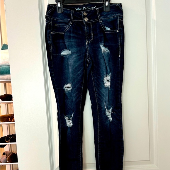 Wallflower Women's Dark Blue Distressed Skinny Jeans - Picture 1 of 10